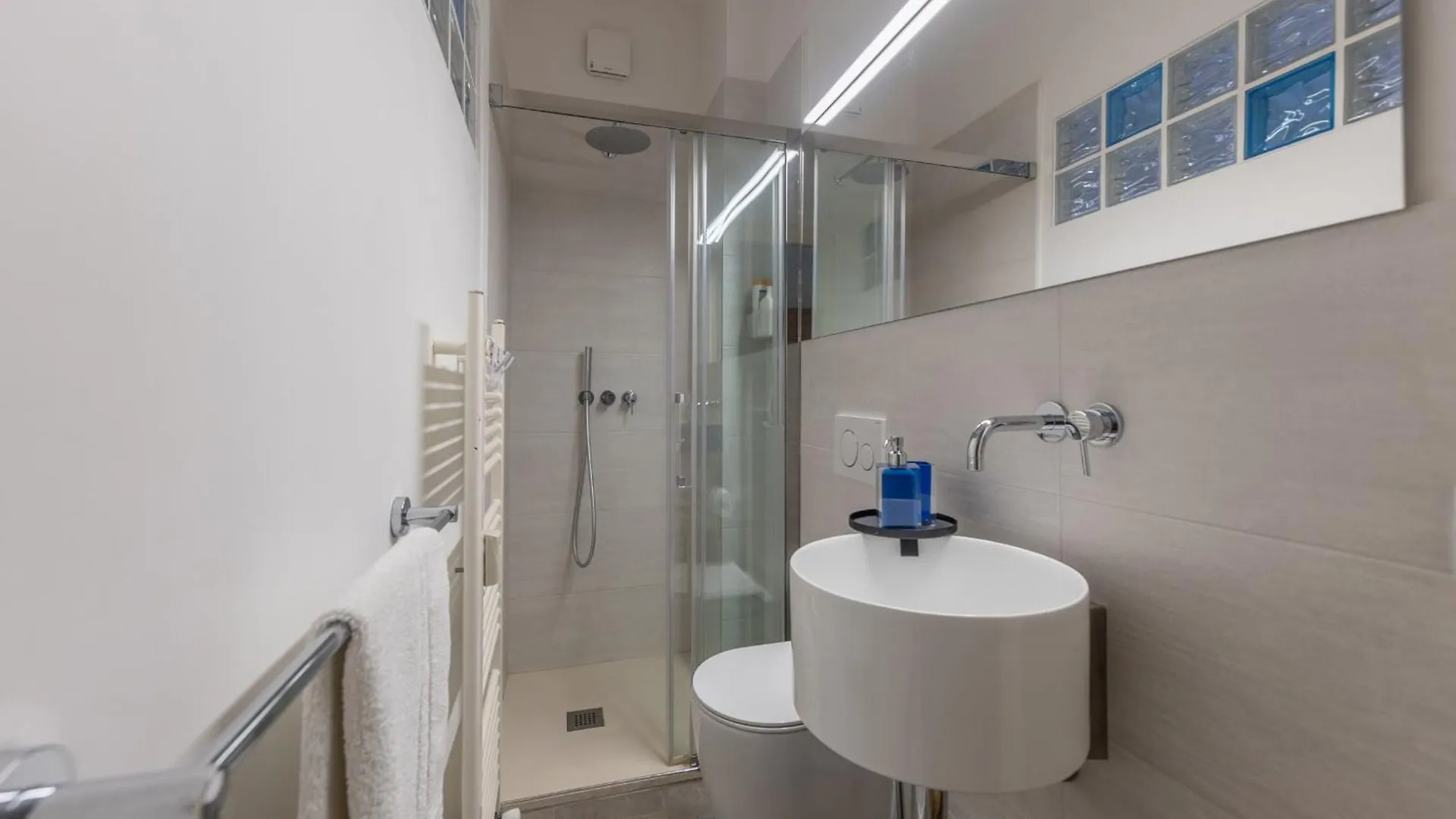 Ferienwohnung Blue Dream Ispra Italien